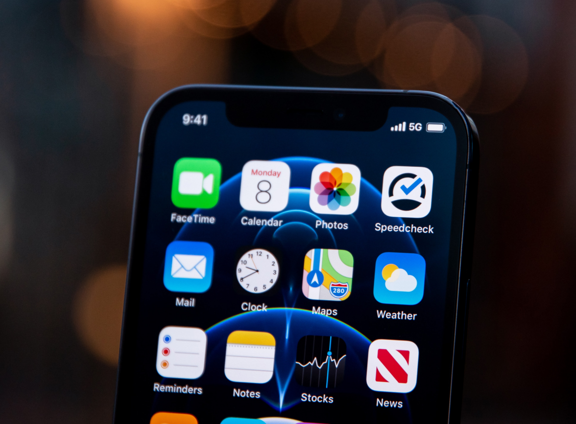 黑龙江苹果手机维修分享为什么 iPhone 12 在冬季会自动关机 